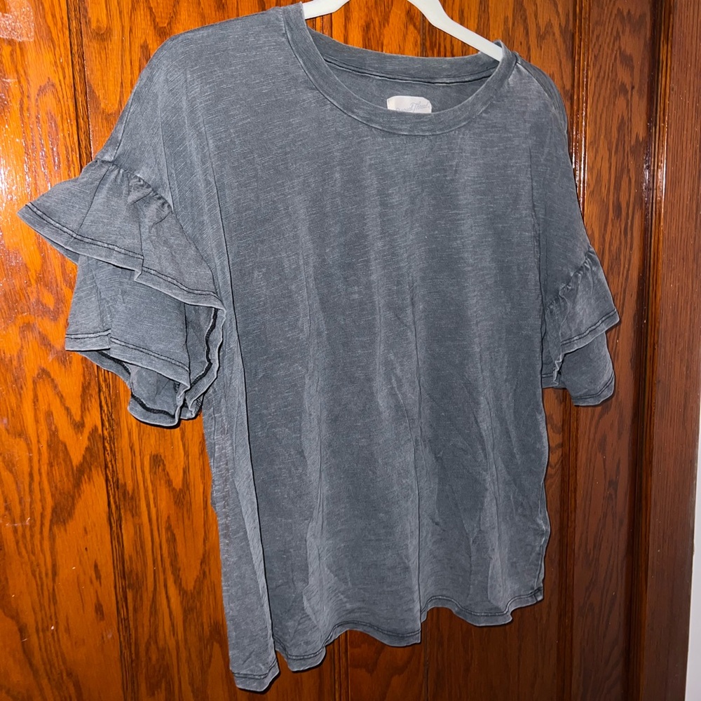 Universal Thread Grey Distressed Top - image 1